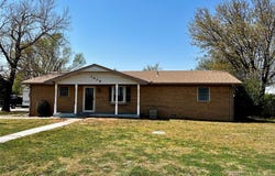 1415 Lewis Road, Weatherford, OK 73096