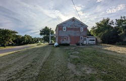 122 3rd St, Kenmare, ND 58746