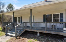 1434 North Road, Mount Vernon, ME 04352
