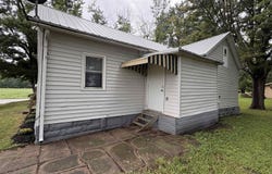 405 E Pleasant, Cincinnati, IA 52549