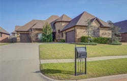 9020 NW 147th Terrace, Yukon, OK 73099