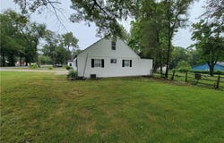 604 NE Douglas Street, Lee's Summit, MO 64063