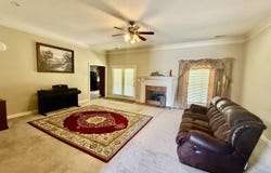 120 WOODGROVE Drive, Jackson, TN 38305