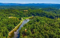 1187 Lakeshore Lane, Mount Airy, NC 27030