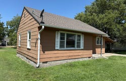 1411 N Campbell Ave, Beloit, KS 67420