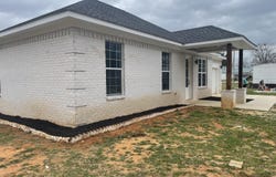 1012 Thomas Road, Blue Springs, MS 38828