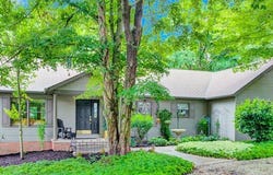 38 Choctaw Trail, Malvern, OH 44644