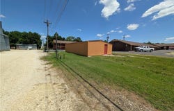 350 West Street, Iola, KS 66749