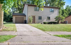 2310-2312 Versailles Village Place, Fort Wayne, IN 46808