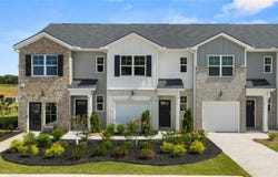 204 Kenmore Circle, Perry, GA 31069