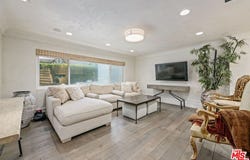 2408 34th St, Santa Monica, CA 90405