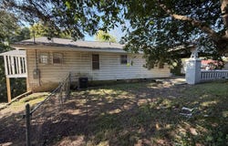 1711 MOUNTAIN DRIVE, TARRANT, AL 35217