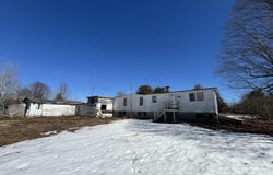 693 County Hwy 123, Mayfield, NY 12117