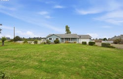 28095 Clear Lake Rd, Eugene, OR 97402