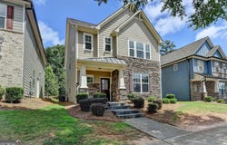 2339 Village Grove, Suwanee, GA 30024