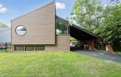 6226 Columbia Street, Haslett, MI 48840
