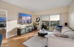 13700 Marina Pointe Drive, Marina Del Rey, CA 90292
