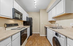 1385 W University Avenue, Flagstaff, AZ 86001