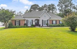 8900 Bay Point Drive, Elberta, AL 36530