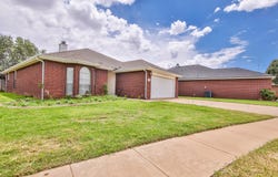 1707 76th Street, Lubbock, TX 79423