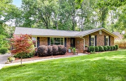 13617 Lake Bluff Drive, Matthews, NC 28105