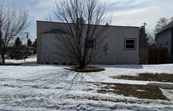 115 4th St NE, Rolla, ND 58367
