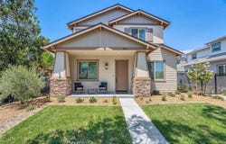 613 E Walnut Avenue, Monrovia, CA 91016