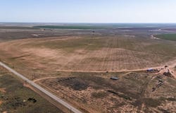 552 TX-83, Seagraves, TX 79359