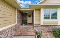 303 E Evergreen Ct, Cheney, KS 67025