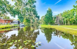 5001 PINEAPPLE STREET, LAKE WALES, FL 33898