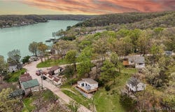 27205 Marina Lane, Barnett, MO 65011