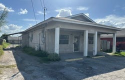 1562 Eidson Rd, Eagle Pass, TX 78852