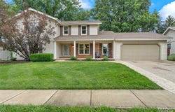 16059 Meadow Oak Drive, Chesterfield, MO 63017