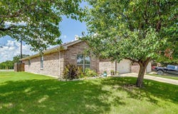 600 Clearbrook Street, Azle, TX 76020