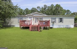 95 Mayflower, Jesup, GA 31545