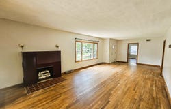 107 W Poplar Street, El Dorado Springs, MO 64744