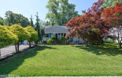 20 Miller Avenue, Holmdel, NJ 07733