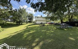 1386 Circle Drive, Brooklyn, IA 52211