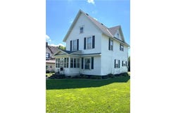 109 White Street N, Comfrey, MN 56019