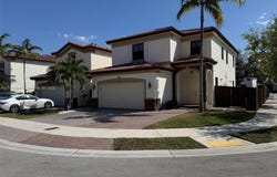 10086 NW 89th Ter, Doral, FL 33178