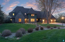 1705 N Deer Hollow Cir, Sioux Falls, SD 57110