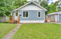 1026 Jennings Avenue, Benton Harbor, MI 49022