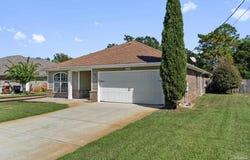 2736 Noah Jordan Rd, Navarre, FL 32566