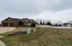 8800 Jenkins Drive, Evansville, IN 47725