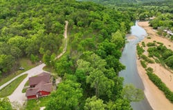 18418 Circle B Road, Eminence, MO 65466