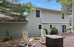 2554 Waterfront Drive, Tobyhanna, PA 18466