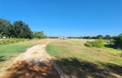 1868 Fm 20, Red Rock, TX 78662