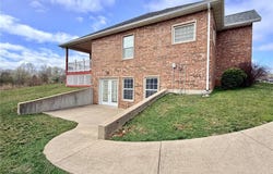 220 April Drive, St Robert, MO 65584