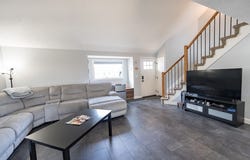 38 Hapgood Rd, Worcester, MA 01605