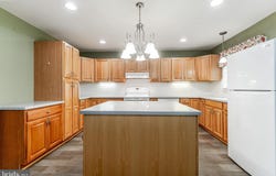 823 GRANDE LANE, HOCKESSIN, DE 19707